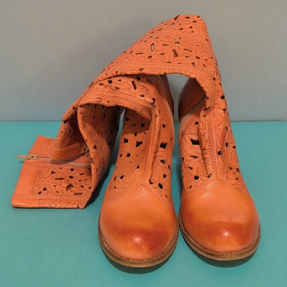 Knee-high Boots, genuine leather, Orange, laser cut, from Montenegro, 40 or 9.5 - Picture 6 of 12